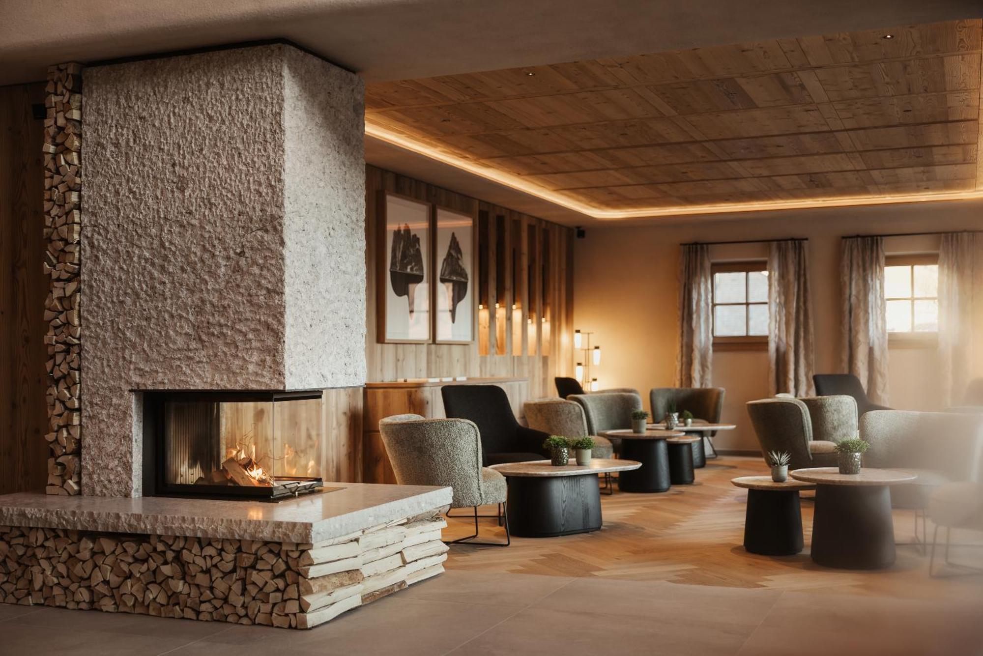 Hotel Recort Colfosco Zewnętrze zdjęcie